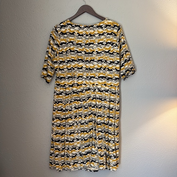 People Tree Running Horses Yellow and Black Dress - Picture 6 of 6